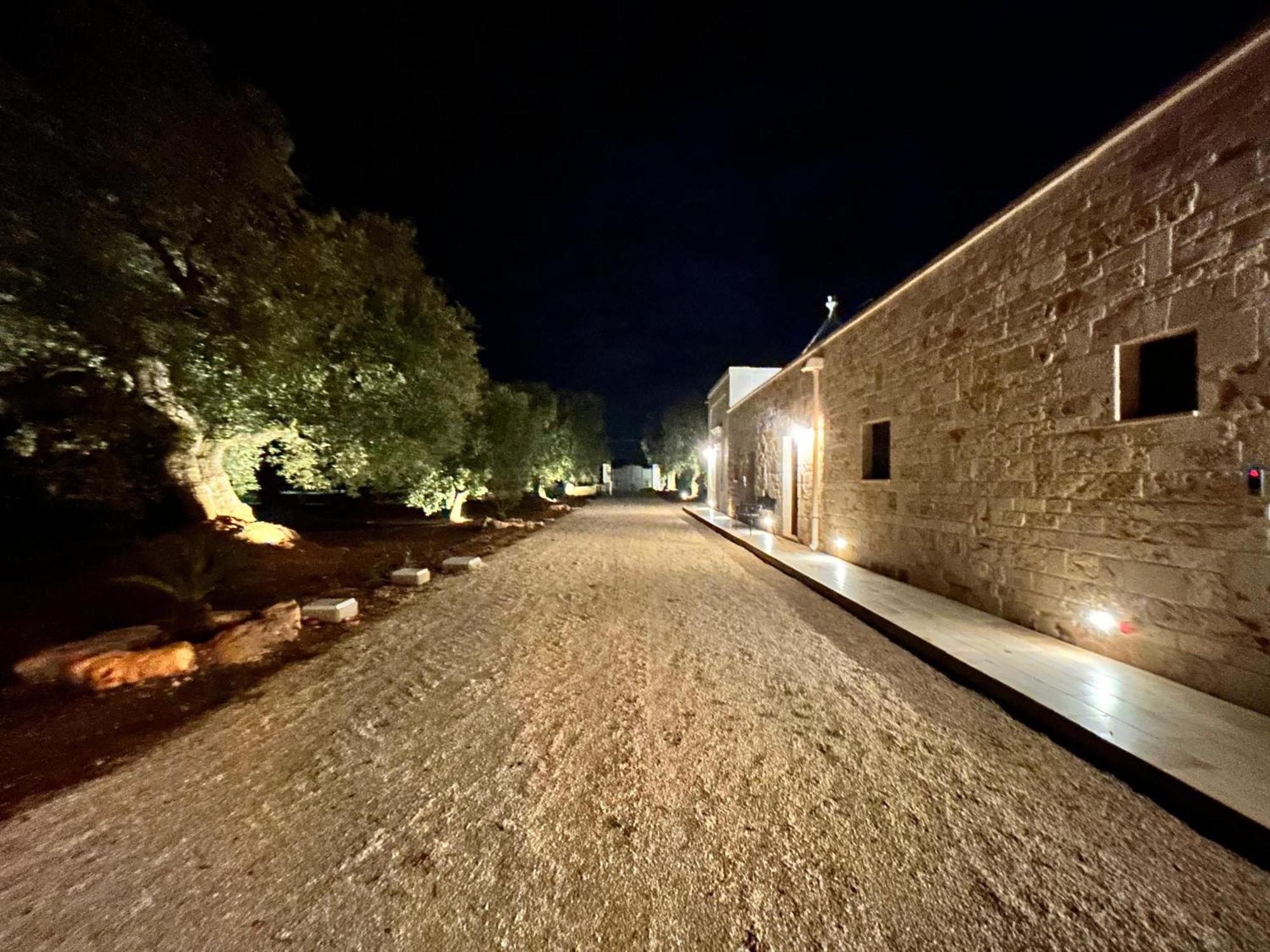 Il Trullo Di Bina Bed & Breakfast เปซเซ ดิ เกรโก ภายนอก รูปภาพ